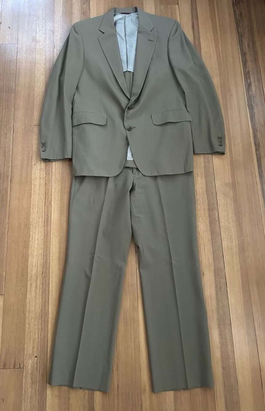 Jos. A. Bank Clothiers Men's Two-Piece Suit Wool